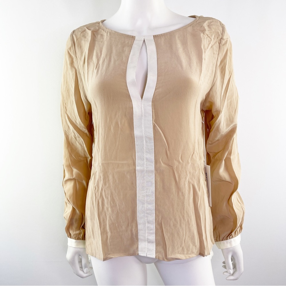 NEW Sjobeck Sand Tan AMAL Long Sleeve Keyhole Blouse with Split Back - Picture 1 of 12